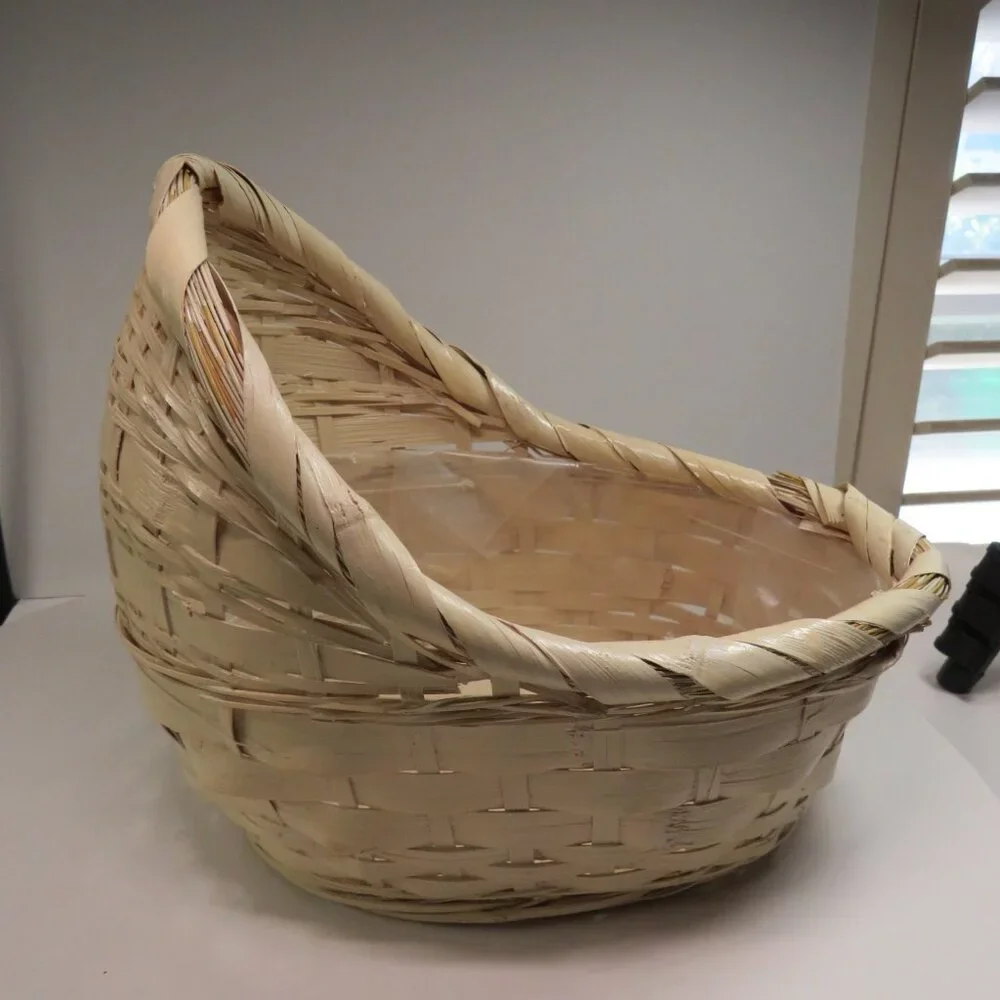 Vintage Bassinet Basket 10 x 7.5